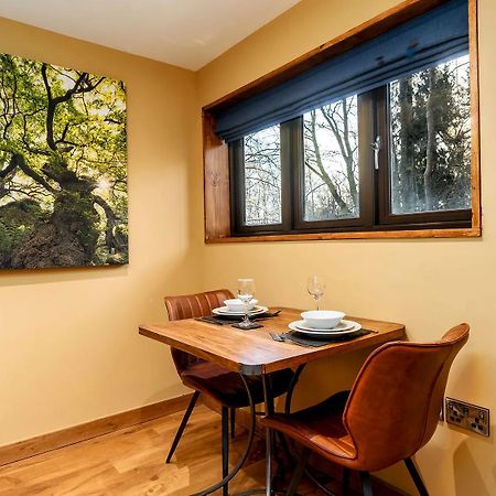 Delamere Forest Cabins - Forest Holidays Mouldsworth Exterior foto